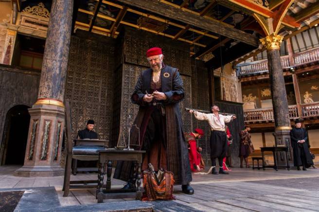 Jonathan Pryce as Shylock © Manuel Harlan - Shakeaspeare's Globe FB page